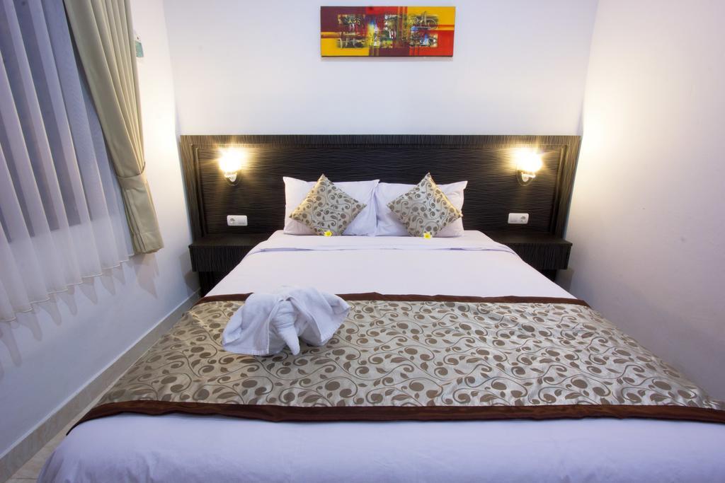 Asta House Hotel Kuta  Exterior photo